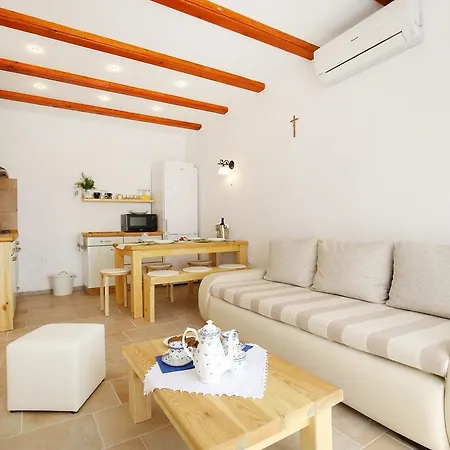 Eler Сasa de vacaciones Zadar