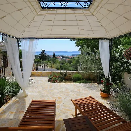 Nyaraló Eler Stone With Panoramic Sea View *